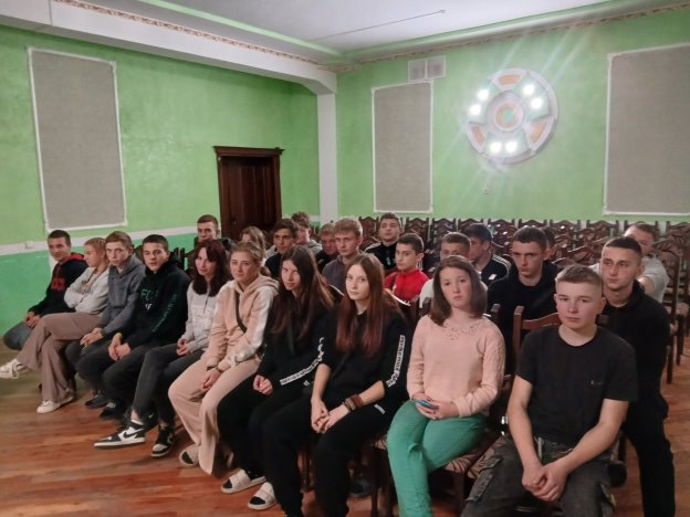 C:\Users\User\Desktop\ЛОГІНОВА\0-02-05-554b9581ec97ae8cf6dc7586aedf00ec449ed6d51c8992f924baf9e3a826704f_f5c879f87c7f904a.jpg